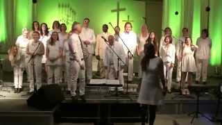 preview picture of video 'LivinGospel Choir - Heiligabend GospelChristmas im CC Troisdorf  (2)'