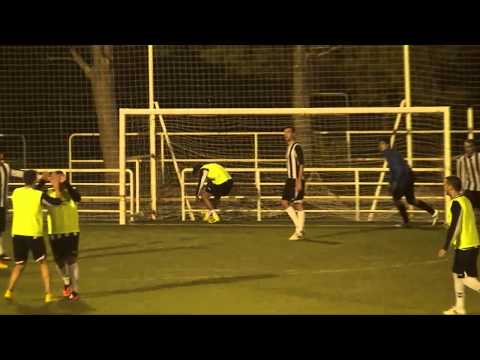 Fútbol 7 Bravo.  Segunda GI Jornada 17.  Alcalatinahikos  - Los Endeblitos