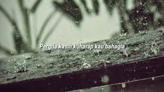 Download lagu Sonia-Gaun merah (lirik) mp3