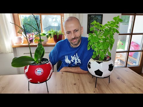 Einen Blumentopf aus einem Fussball selber bauen / basteln