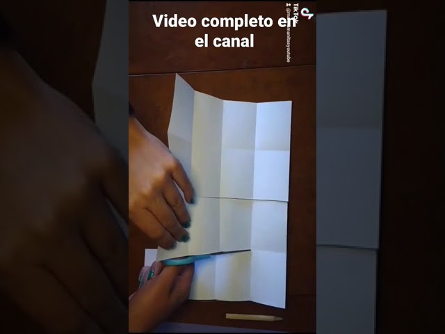 Vídeo relacionado con Taco de notas libreta pequeña hecha con disquetes de 3.5 - Bloc notas de 100 hojas blancas, floppy disk, diseño Game Over regalo friki informático retro vintage, reciclado hecho a mano tamaño 9x8,5 cm