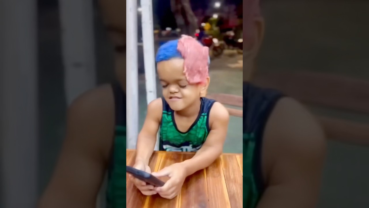 It was an accident 😱👶🏻🤣🍒🚀 Soc family #shorts