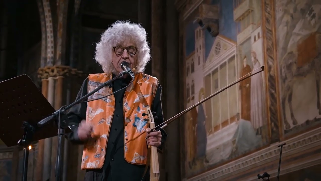 San Francesco - il primo italiano: Angelo Branduardi interpreta "Audite poverelle"