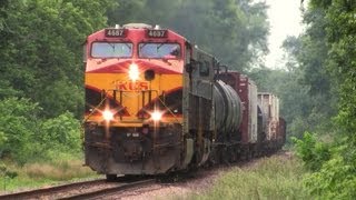 preview picture of video 'KCS 4687 East Southern Belle by Kingston, Illinois on 6-25-2013'