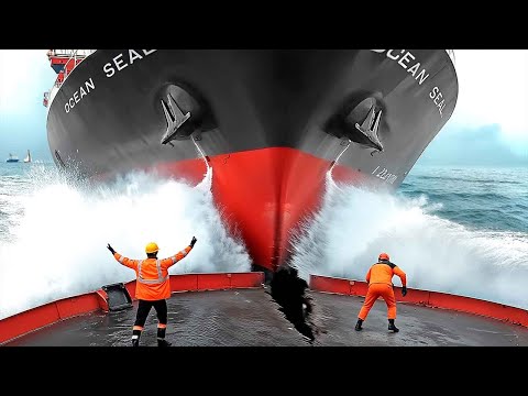 Biggest Ship Collisions and Mistakes Caught On Camera !