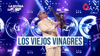 Roberto Pettinato canta el éxito de Sumo, &quot;Los Viejos Vinagres&quot;