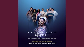 SPIRIT PRAISE CHOIR - Topic