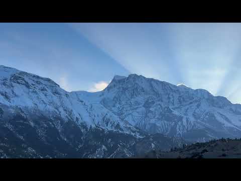 Annapurna ii and Annapurna iii during Annapurna circuit trek #shorts 