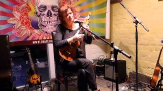 13 Sylvie Simmons You Are in My Arms