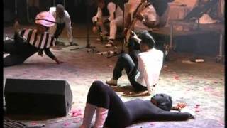 Janelle Monae  Come Alive (The War of The Roses)  Glastonbury 2011.mpg