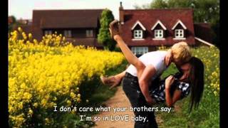 ERYKAH BADU  &amp; STEPHEN MARLEY   I&#39;M IN LOVE WITH YOU (with lyrics)