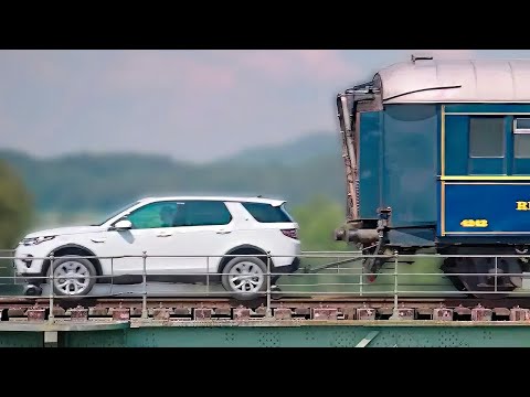 Land Rover Discovery Pulls 100-Ton Train!