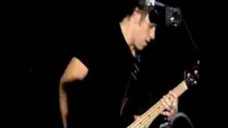 Billy Talent - Standing in the rain