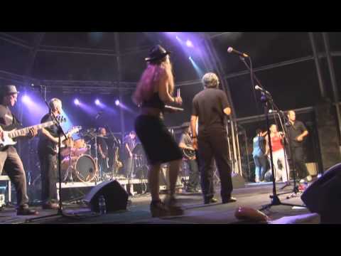 Orquestra Plateria & Bailongu plaça Catalunya 2009 (Salsa)