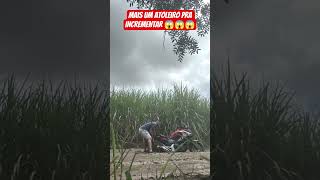 atolei só até a metade. #caminhão #caminhoneiro