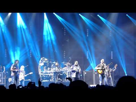 Everyday (partial) - Dave Matthews Band feat. Vusi Mahlasela / Cape Town South Africa
