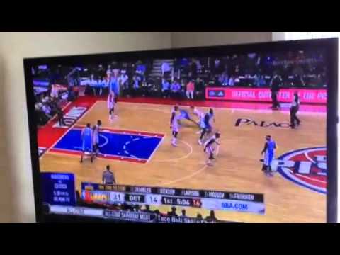 J.J. Hickson Posterizing dunk