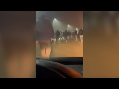 Sačekuša kod tuzlanskog aerodroma: Torcida napala Delije, desetine uhapšenih – 25.1.2026.