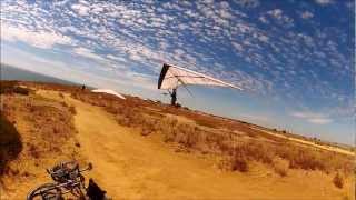 preview picture of video 'Hang Gliders @ Ochre Point'