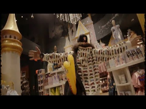 xhris2eazy - DISNEYLAND (OFFICIAL MV)  **MOTIVATIONAL SPORTS TRAP HIP HOP CRANK APPROVED MUSIC!!**