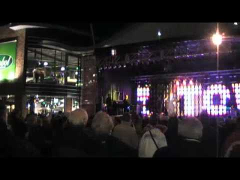 opening woonboulevard spijkenisse lee towers.m4v