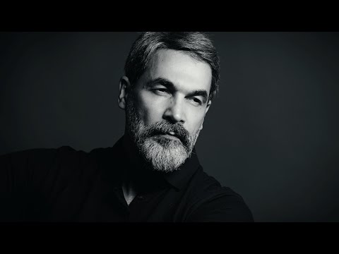 Uğur Işılak - Kulu Memnun Edemezsin (Official Video)