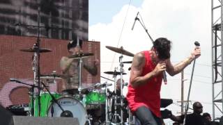 White Boy Shit - Yelawolf &amp; Travis Barker - Rock The Bells