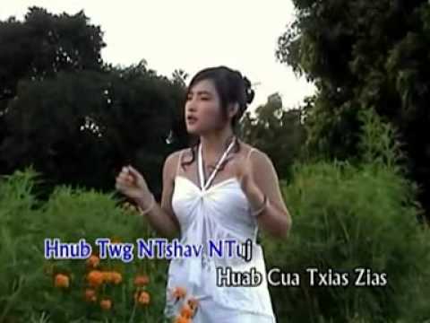 Ib Leeg Nyob Ib Sab Ntuj