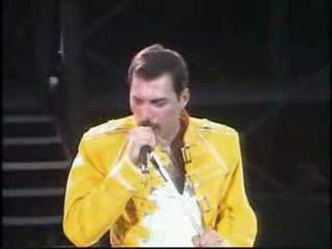 Freddie Mercury vs. Crowd eases into "Under Pressure"