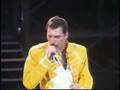 Freddie Mercury vs. Crowd