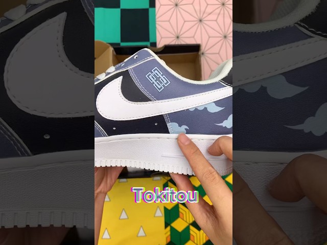 Vídeo relacionado con Demon Slayer Zapatos personalizados Zapatos deportivos Zapatos de hombre Zapatos de mujer Moda Cool Animation Zapatos de baloncesto, color, 38 2/3 EU