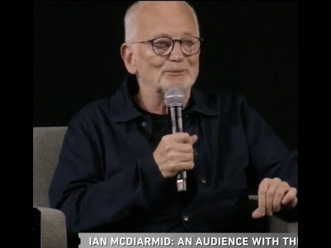 Ian McDiarmid Says “do it” at the 2022 live Star Wars celebration