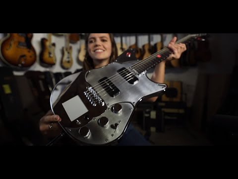 Mary Spender Aluminum guitars - Ray Planet