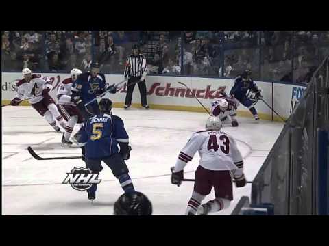 Scott Nichol hammers Lauri Korpikoski HD