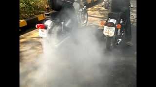 preview picture of video 'Burnout on Royal Enfield Bullet Electra by Sohan Kamble'