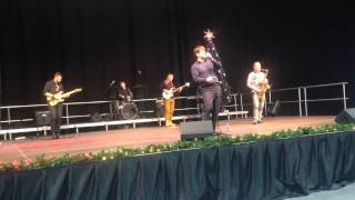 Download lagu Virgilijus Valuntonis ir grupe 'Net Profit'- Išskrisiu mp3