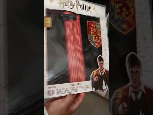 Vídeo relacionado con Harry Potter Zapatillas de Estar por Casa, Hogwarts Pantuflas Suaves, Gryffindor Slytherin Hufflepuff Ravenclaw Zapatillas Suela Antideslizante, Regalo para Mujer Hombre y Adolescentes | Talla EU 41