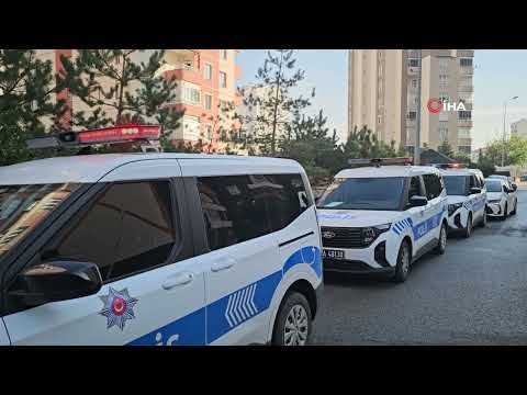 Tartışma bıçaklı kavgaya dönüştü: Karı koca birbirini bıçakladı