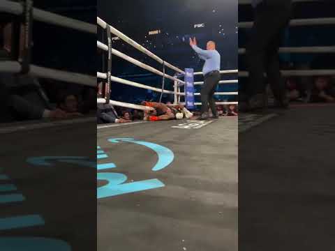 Pierwsza runda 🔥💪👊🫨#Ko #nokaut #knockout #knockouts #boks #boxing #walka #fight