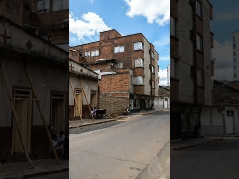 Así recordamos la Cr 25 con 44. Calarcá estaba herida en sus calles, pero intacta en su espíritu.