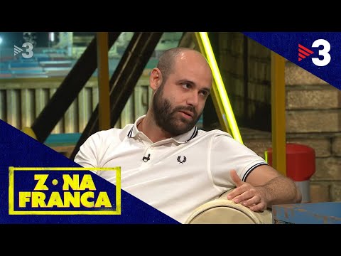 "Catalunya compra l'ONU" i "Tots els metges parlen en català", els titulars d'en Manel Vidal