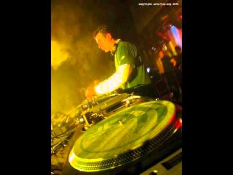 Fabio Mc & Giacomino Vox live @Central Park 30-06-2007 parte 2