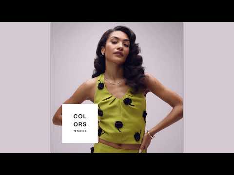 Olivia Dean - A Couple Minutes (A COLORS SHOW)