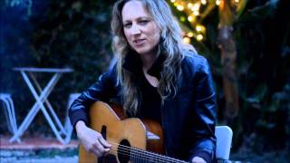 Ana Egge playing The Bully Of New York at Frog Town Folk