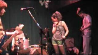 Bikini Kill cover band: Rah! Rah! Replica