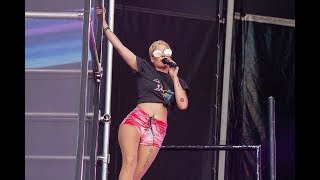 Halsey - Hold Me Down (Live at Lollaplooza Chicago 2016)