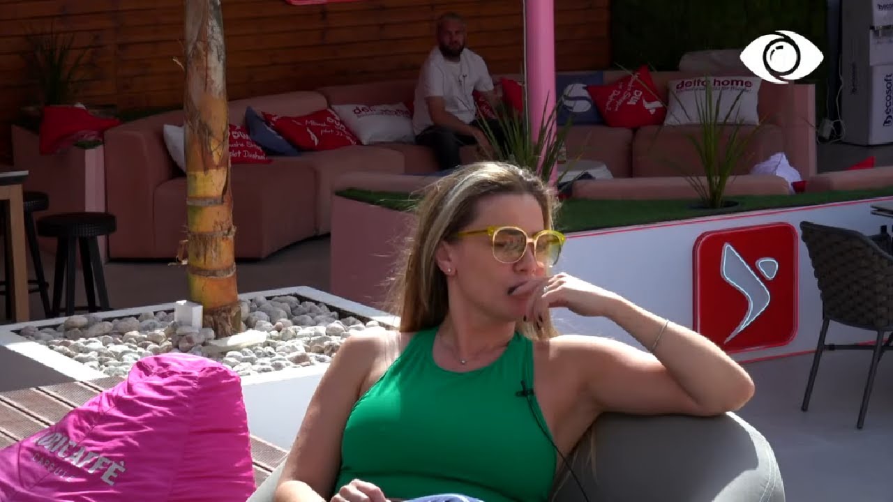 Olta ulet afër tij, Luizi e injoron dhe largohet