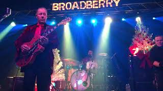 “Devil’s Chasing Me” The Reverend Horton Heat