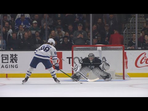 Kings, Leafs battle in shootout