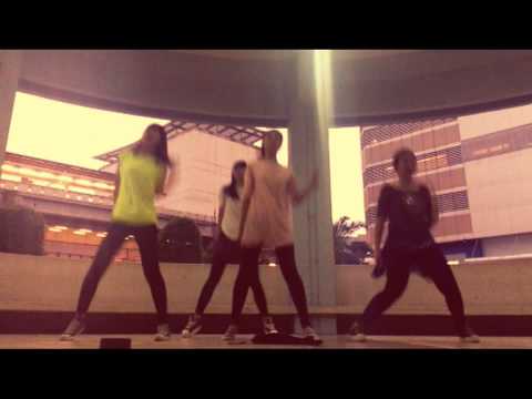 Crayon Blink cover Crayon Pop : Bar Bar Bar